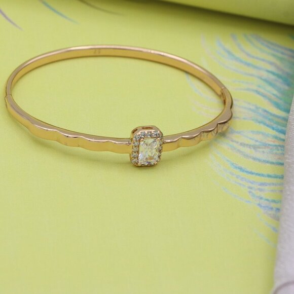 Elegant Rose Gold Bangle with Cushion Cut Stone Accent, XPBL0472 - Picture 4 of 12